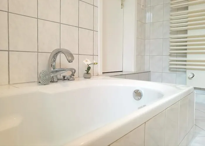 4-zimmer Haus In *