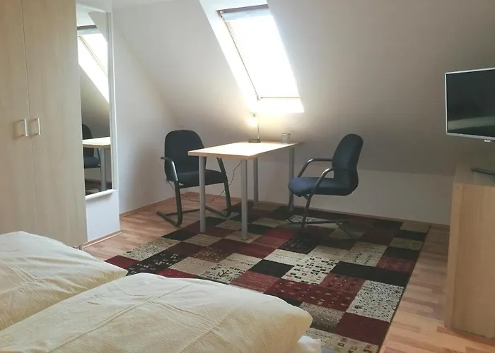 4-zimmer Haus In *