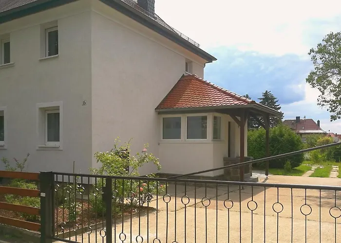 4-zimmer Haus In *