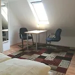 4-zimmer Haus In *
