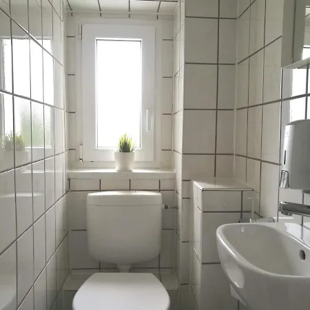 4-zimmer Haus In * Leipzig