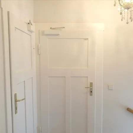4-zimmer Haus In *